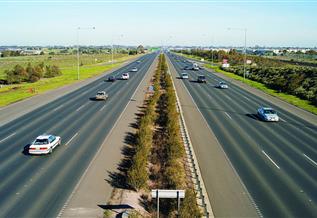 為了對地區高速公路進(jìn)行全程監控，最大限度提高高速公路應急指揮調度服務(wù)功能，成都眾山科技提出并開(kāi)發(fā)了高速公路視頻監控系統。系統中的通信部分采用的成都眾山科技4G工業(yè)路由器ZSG6600，以其環(huán)境適應性...