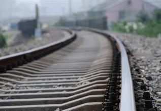 鐵路線(xiàn)路供水在鐵路上的應用對提高運行效率、降低運行費用具有重要意義，但由于線(xiàn)路供水、水塔等設施分布較散，給管理增加了難度，為了能統一管理，提高工作效率，提高供水需求，降低運行費用。
